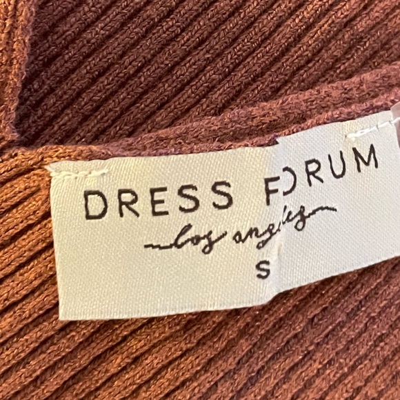 Mauve Sleeveless V-Neck Maternity Sweater Dress - Picture 5 of 6